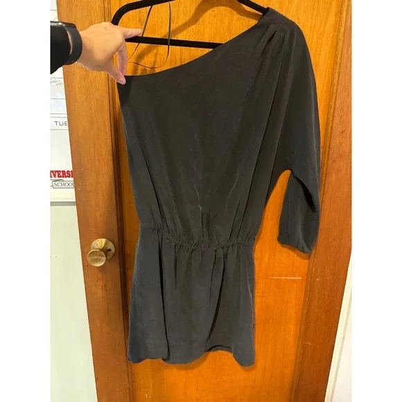 Joie dress Ashton Medium one shoulder black silk short